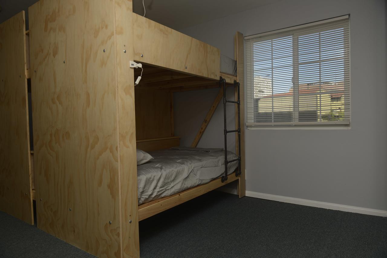 Art Boarding Hostel Los Angeles Exterior photo